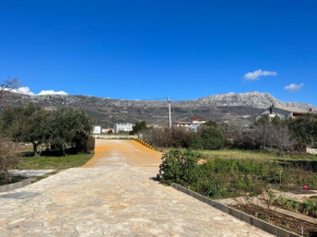 Spacious apartment close to the sea in Split area